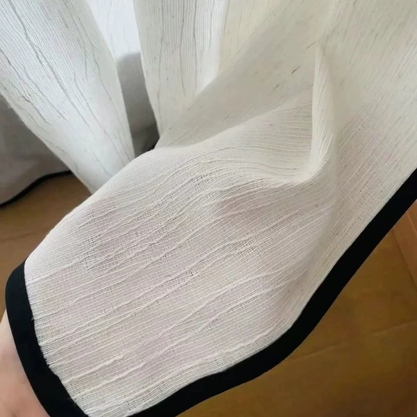 Fu Feng yarn-off-white (including black edges)