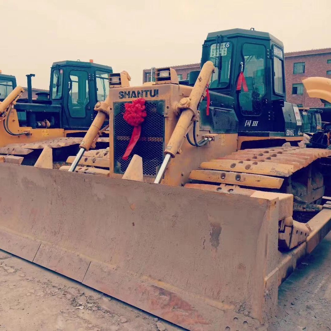 Exportaciones transnacionales Baotou de segunda mano empujando 220 320 bulldozer SD160 con raspadora image 3