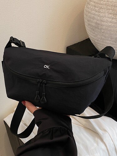 Nylon crescent waist bag for women, simple outdoor style mobile phone bag, ultra-light chest bag, adjustable shoulder strap, can be sent on behalf of you