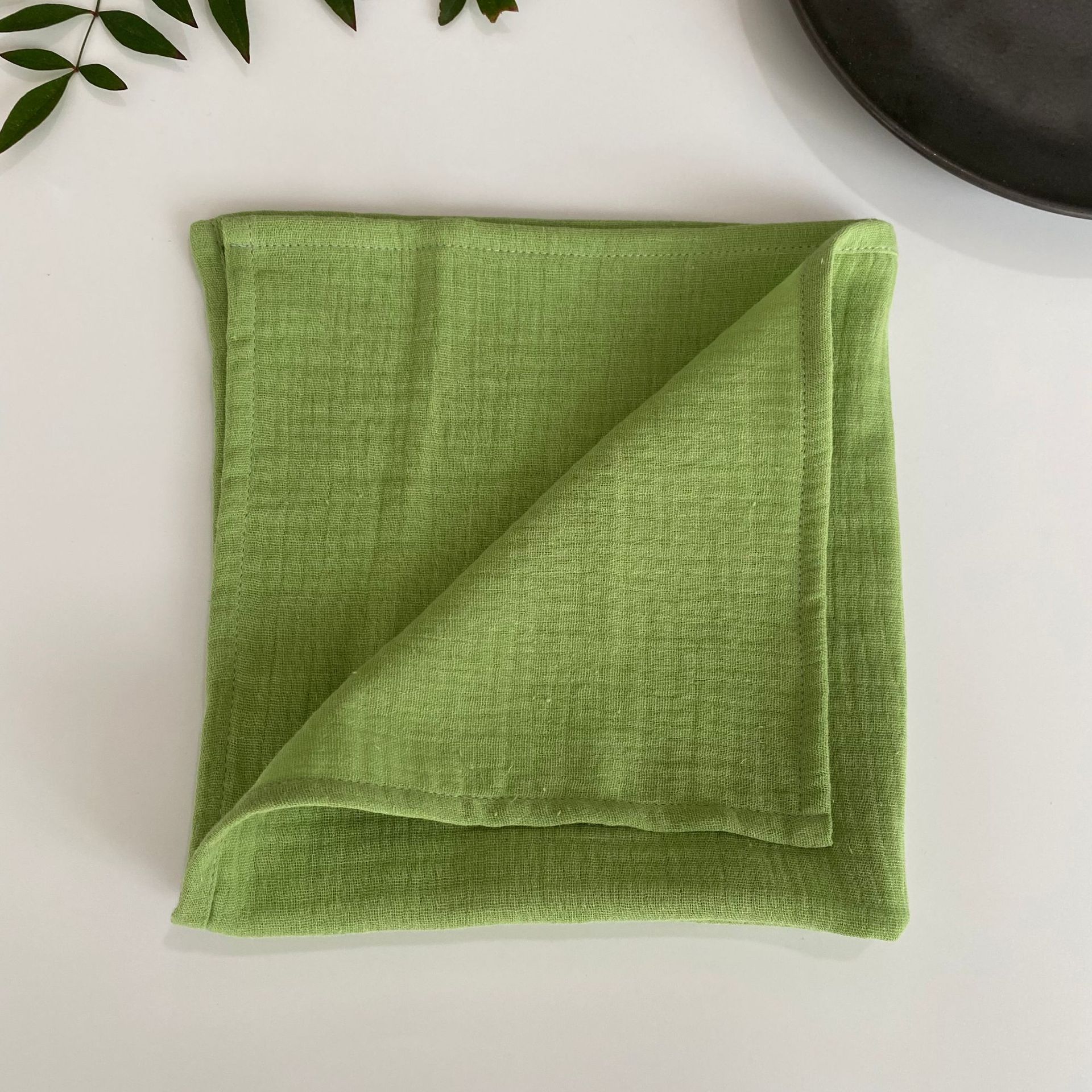 Servilleta de gasa de algodón de doble capa, tela de algodón crepé, mantel individual de algodón, paño de cocina decorativo, color liso, suministro directo de fábrica, mantel en stock