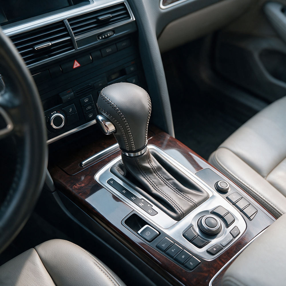 Suitable for Audi older models A6L A4L Q5 Q7 A5 gear shift protection cover, gear knob cover, shift lever cover, gear cover