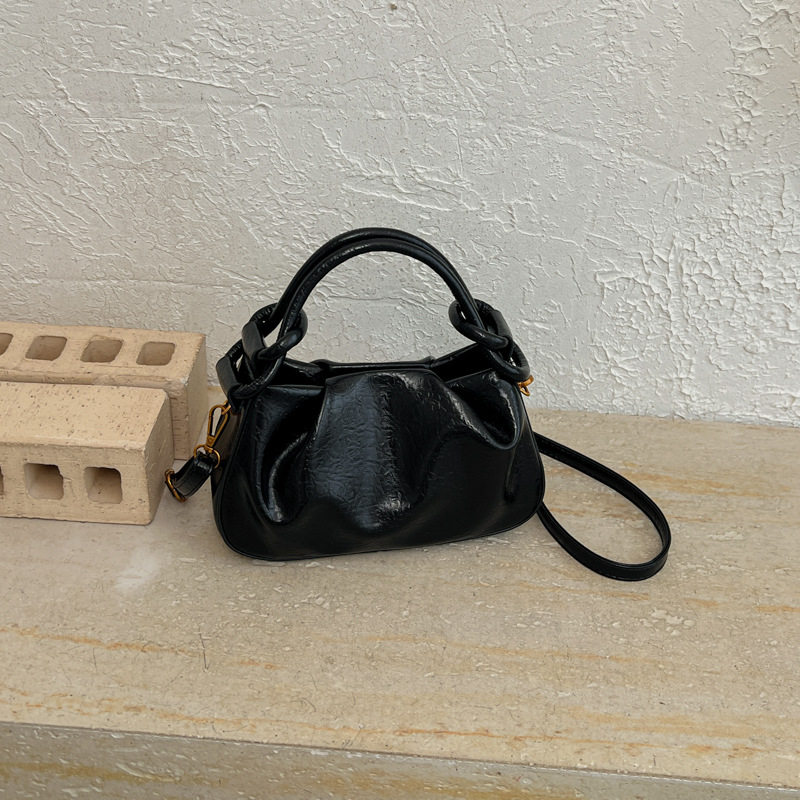 Túi xách nữ dáng xô (bucket) cỡ nhỏ, đeo vai/nách và đeo chéo, phong cách Hàn Quốc, có mặt dây chuyền trang trí — Cà phê không có mặt dây chuyền, Màu nâu không có mặt dây chuyền, Màu đỏ không có mặt dây chuyền, Đen không có mặt dây chuyền chi tiết 15