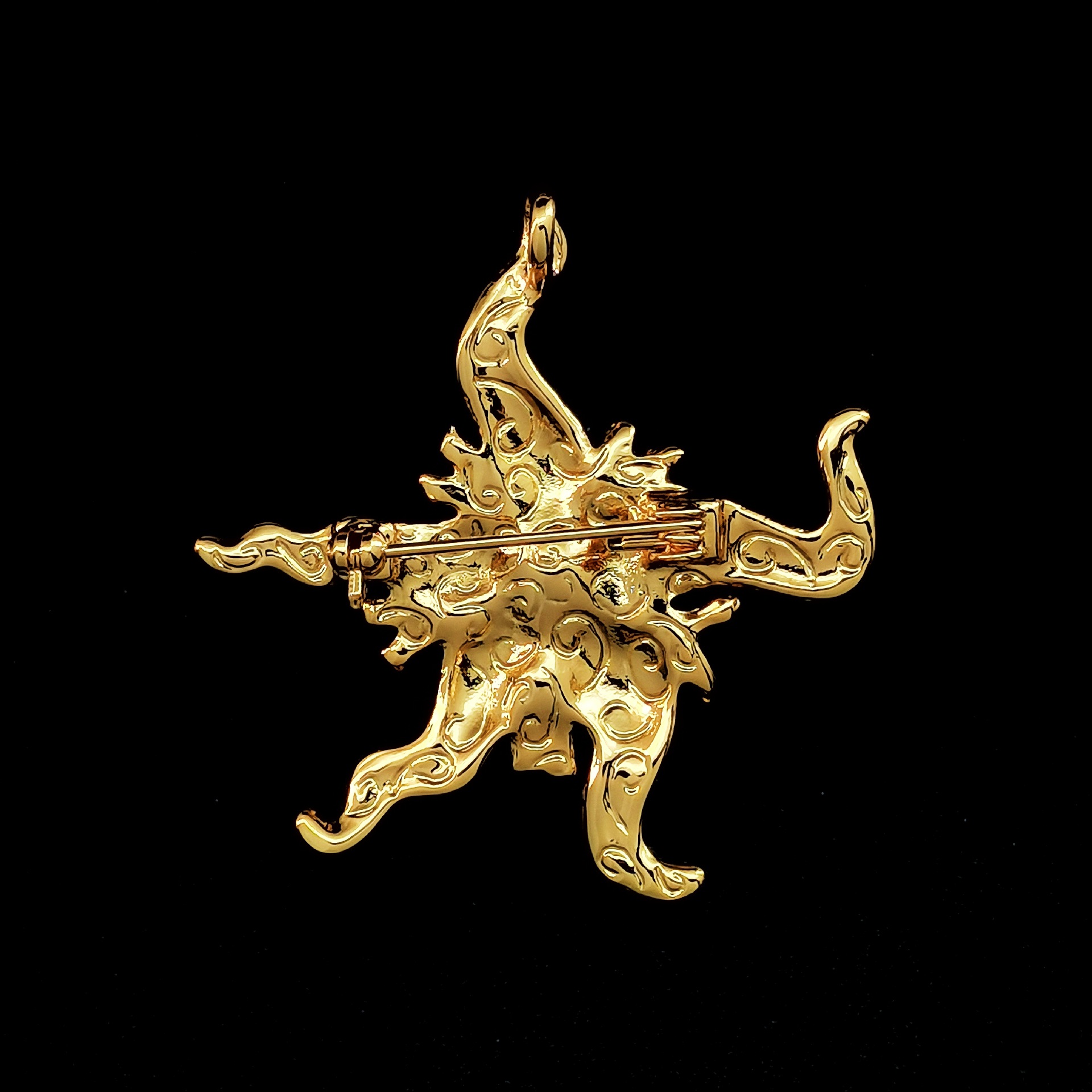 Europäisch-amerikanische Brosche im Zirkon-besetzten Emaille-Stil mit grün-blauen Perlen und unregelmäßigem Seestern in leuchtendem Gold, modisch und_voghion.com