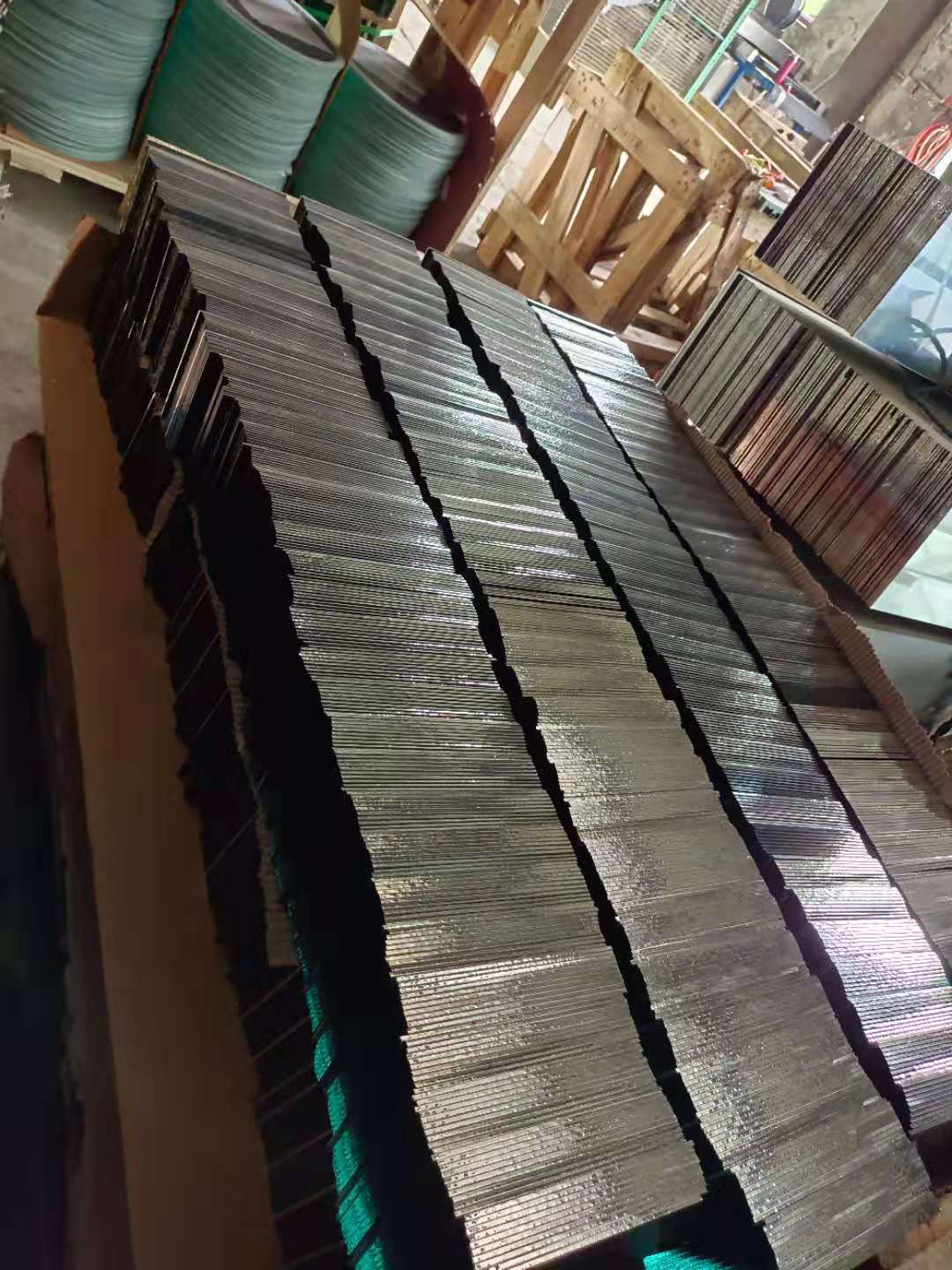 厂家生产玻璃镜片化妆镜灯具圆形方形异形镜片任意尺寸白玻璃