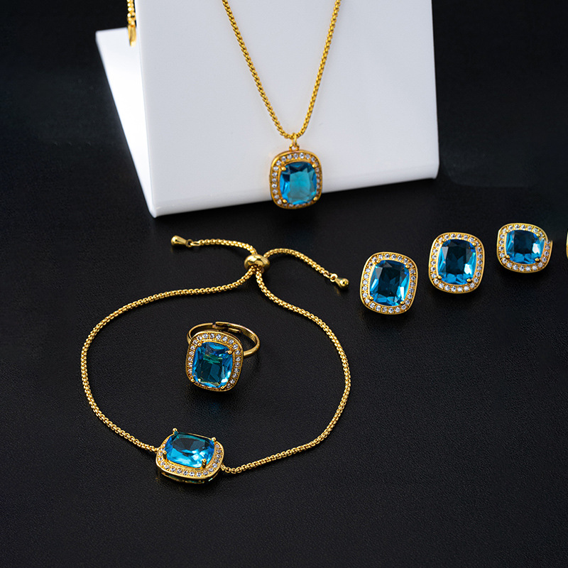 Fashionable retro stone inlay with zircon