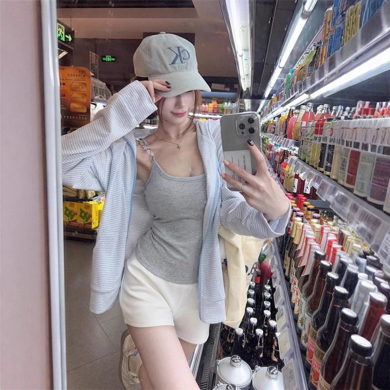 Thin Zipper Hooded Sun Protection Cardigan Jacket for Women Summer 2025 New Long-Sleeved Casual Loose Lazy Style Top Thin Zipper Hooded Sun Protection Cardigan Jacket for Women Summer 2025 New Long-Sleeved Casual Loose Lazy Style Top