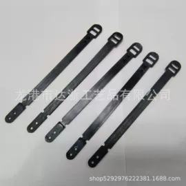 骰子、筹码;手动搅拌棒;行李带