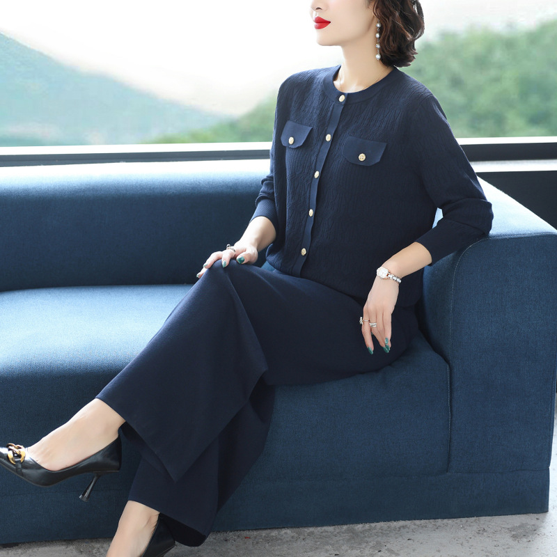 春秋套装女款2025新款时尚圆领女士针织衫两件套妈妈休闲运动套装|undefined