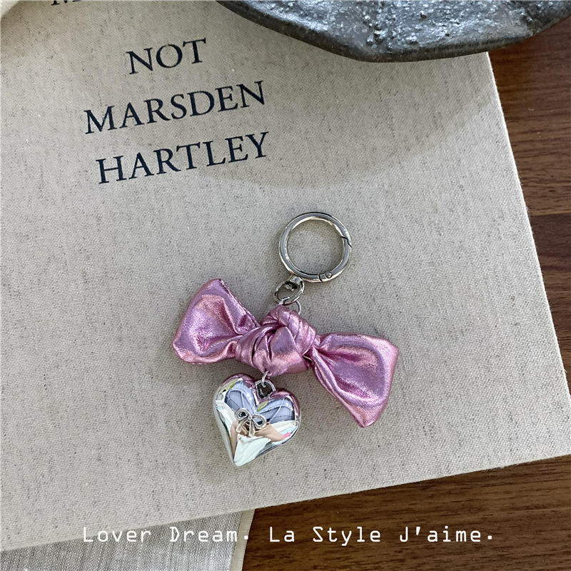 12g Weight Keychain Classification 1 Piece Quantity Holiday, Travel, Daily Occasion Metal Material Heart Shape Pattern Plating Design Elegant, Lady Style 1 Piece Elegant Lady Heart Shape Metal Plating Keychain 14
