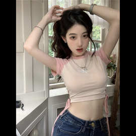 露脐撞色辣妹设计感T恤女短袖跳舞洋气小衫紧身收腰镂空短款上衣