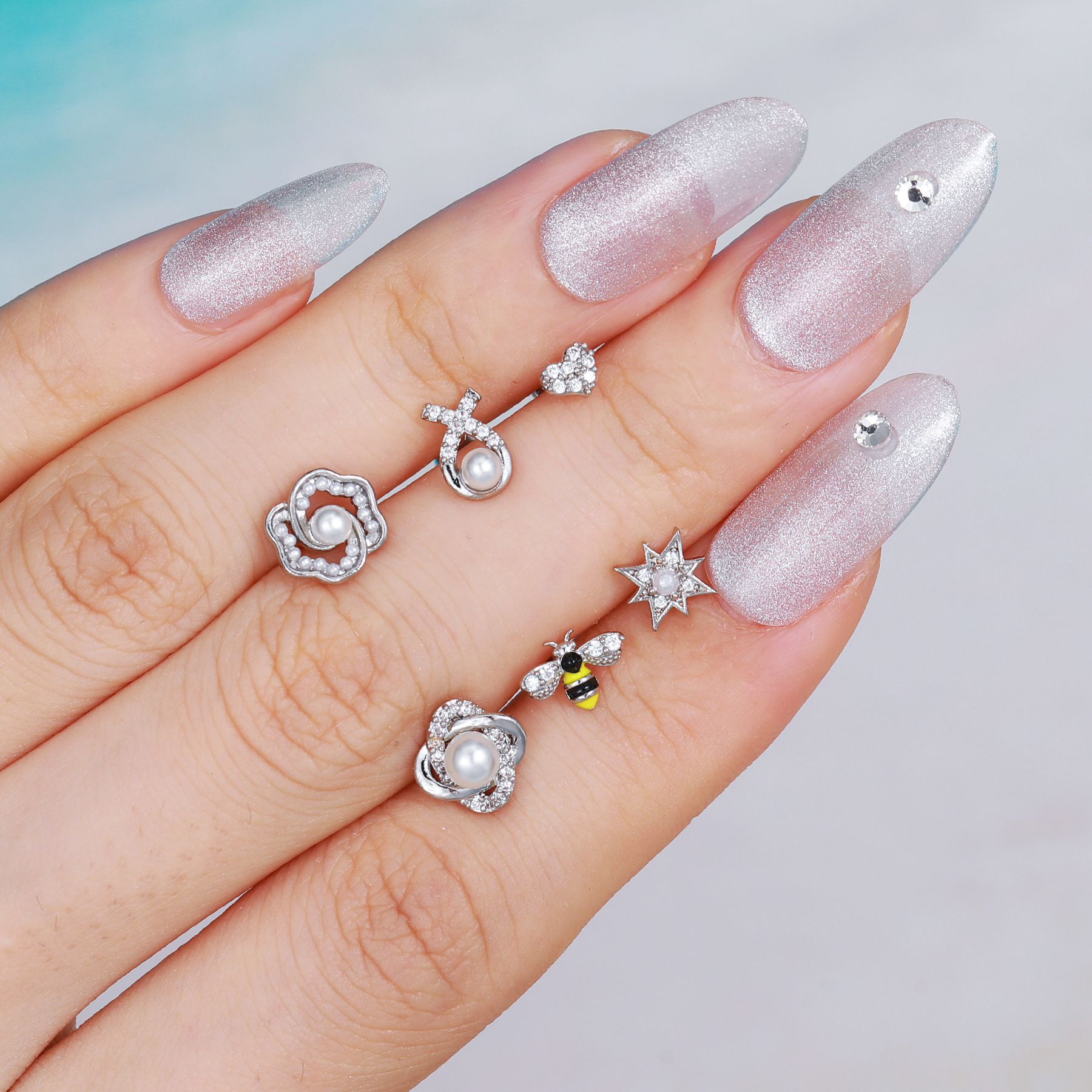 Fashion Star Brass Inlay Zircon Ear Studs 1 Piece