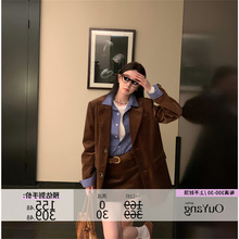 区区欧阳 灯芯绒西装外套女秋季新款高级感休闲宽松复古棕色西服