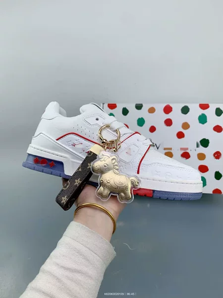 Cross-Border Trainer Leather Sneakers for Men and Women, Limited Edition, Pure Original, High-End Luxury, 2026L New Model with Gradient Print