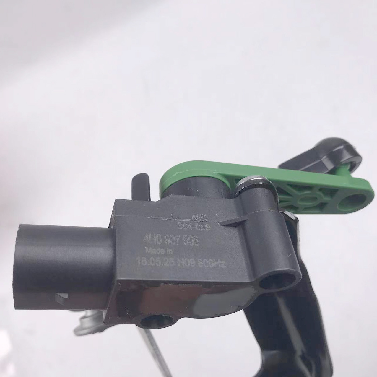 4H0941309C,4H0941309B Left Rear Headlight Level Sensor for Audi A6 C7