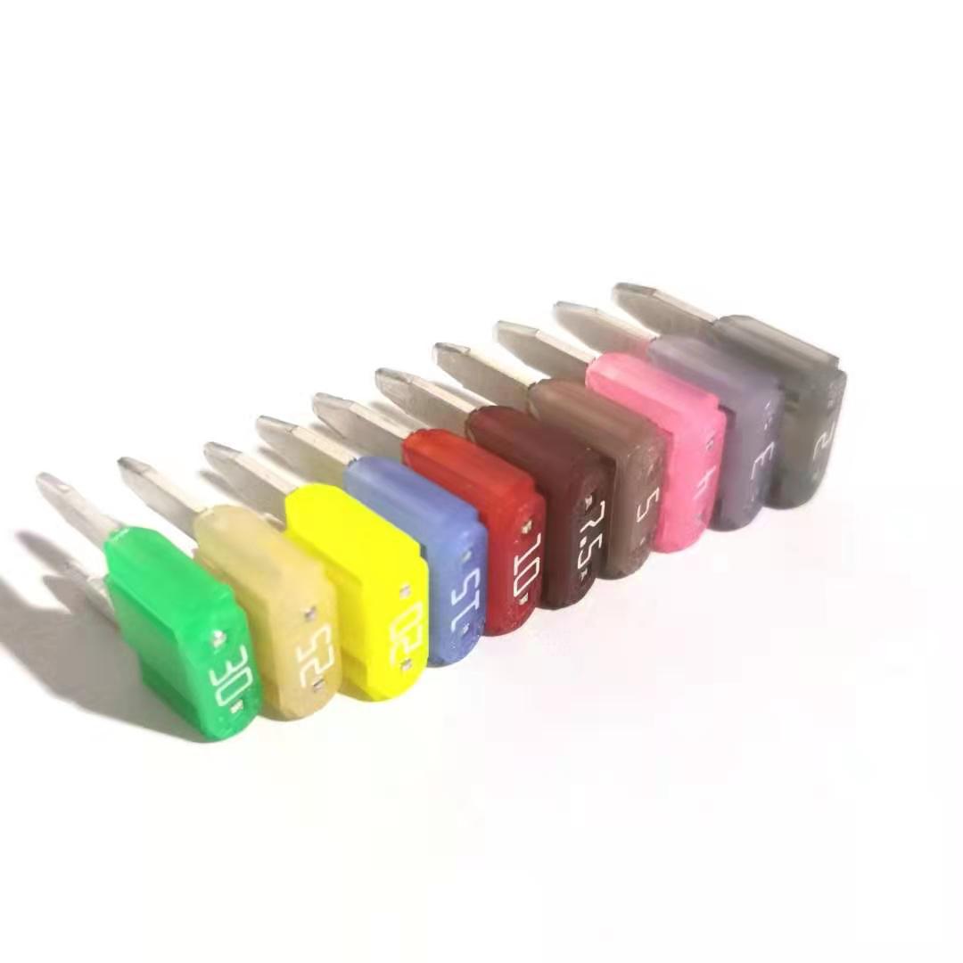 厂家现货供应LITTELFUSE(力特）小型汽车插片保险丝座。0297系列