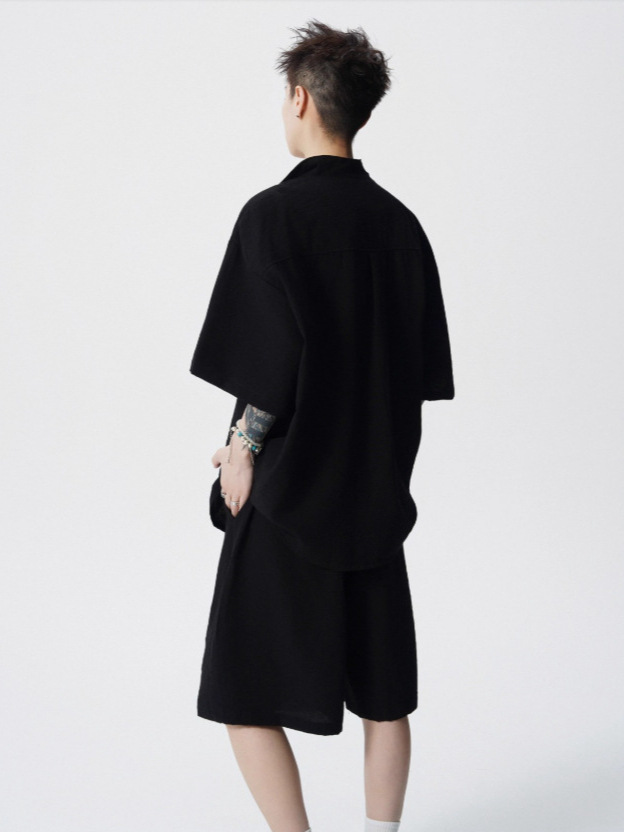 Nuevo verano suelto de tamaño grande falso dos piezas camiseta de manga corta pantalones cortos conjunto simple de alto nivel sentido antiguo estilo de dinero dos piezas conjunto