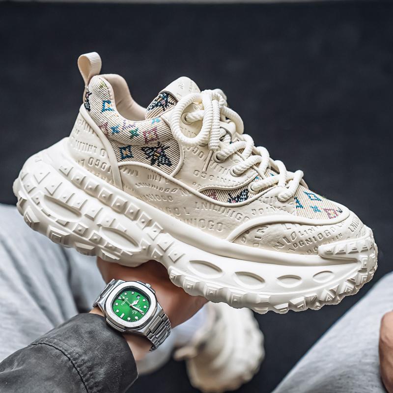 Una pieza de generación de verano nueva moda casual cuatro estaciones tela casual deportes zapatos de hombre suela gruesa aumento zapatos de moda al por mayor