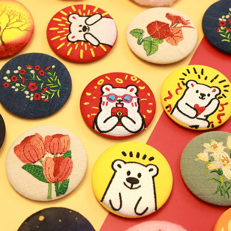 定制卡通马口铁刺绣胸章别针式动漫绣花卡通吧唧徽章礼品冰箱贴
