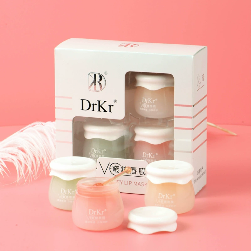 Набор масок для губ DrkrVC Honey Lip Mask — это увлажняющая и питательная маска для губ, которая не ощущается жирной, обеспечивает длительное действие, предотвращает сухость и растрескивание, и обеспечивает равномерный цвет губ.