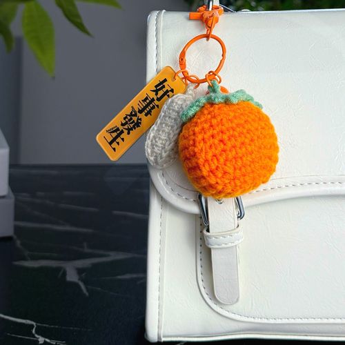 Fuzzy Crochet Good Things Happen Keychain Pendant Hand-Knitted Yarn Persimmon Schoolbag Keychain Ornament Gift