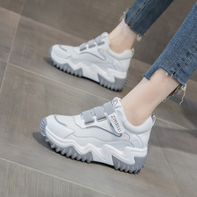 2022春季新款内增高女鞋韩版魔术贴韩版厚底松糕休闲小白鞋休闲鞋