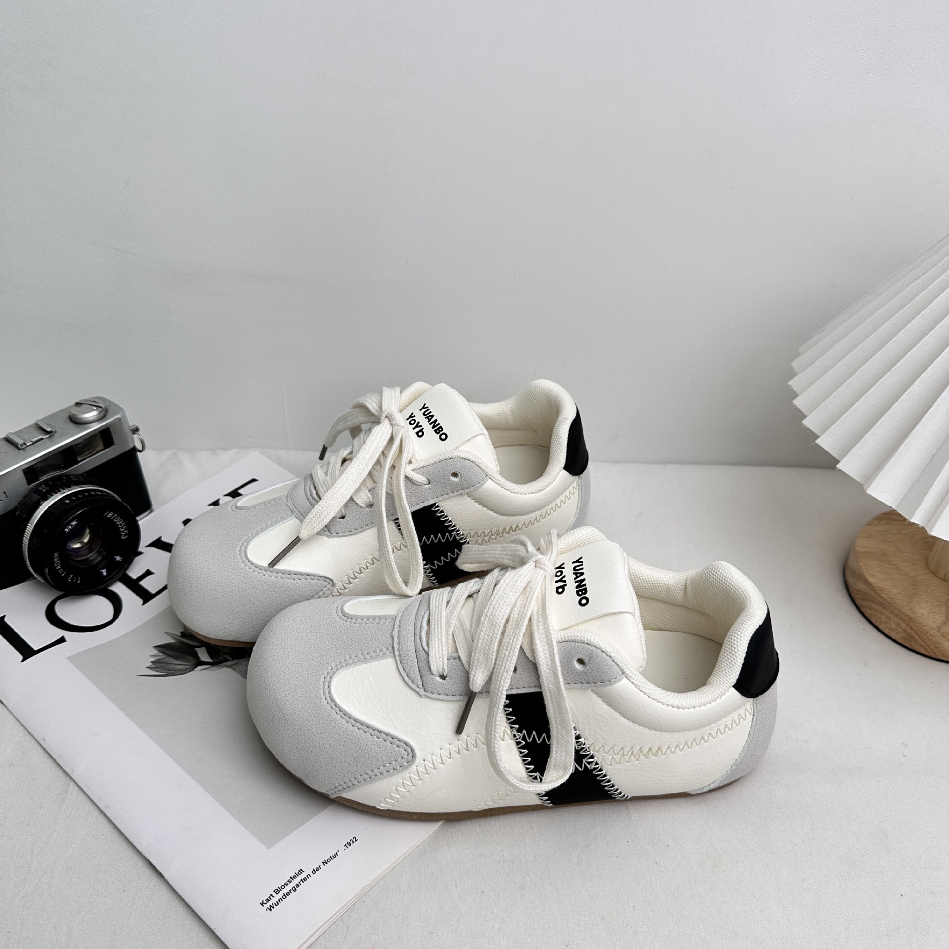 Yuanbo estudiantes primavera universal zapatos de entrenamiento alemán zapatos de cabeza cuadrada de mujer zapatos deportivos casuales Agan zapatos coreanos zapatos de mujer