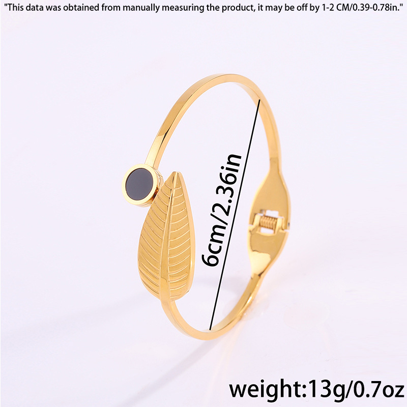 Fábrica directa pulsera de acero de titanio Europa y América alta sensación de resorte abierto pulsera de hoja de oro real chapado no decoloración joyería