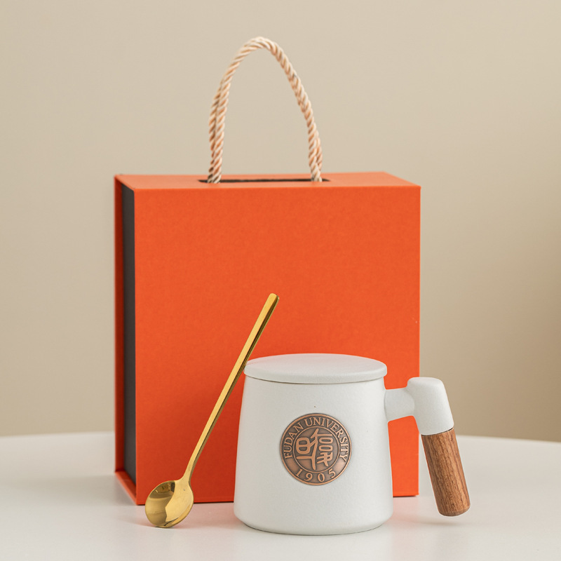 Festival del Medio Otoño regalo de mano mano mano mano de bronce con filtro ins Wenchuang pequeña taza fresca regalo de apertura escolar al por mayor