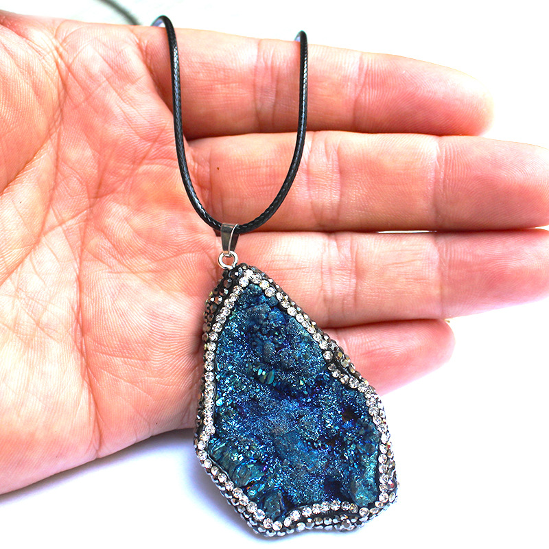 Vintage Style Irregular Water Droplets Natural Stone Pendant Necklace display picture 5