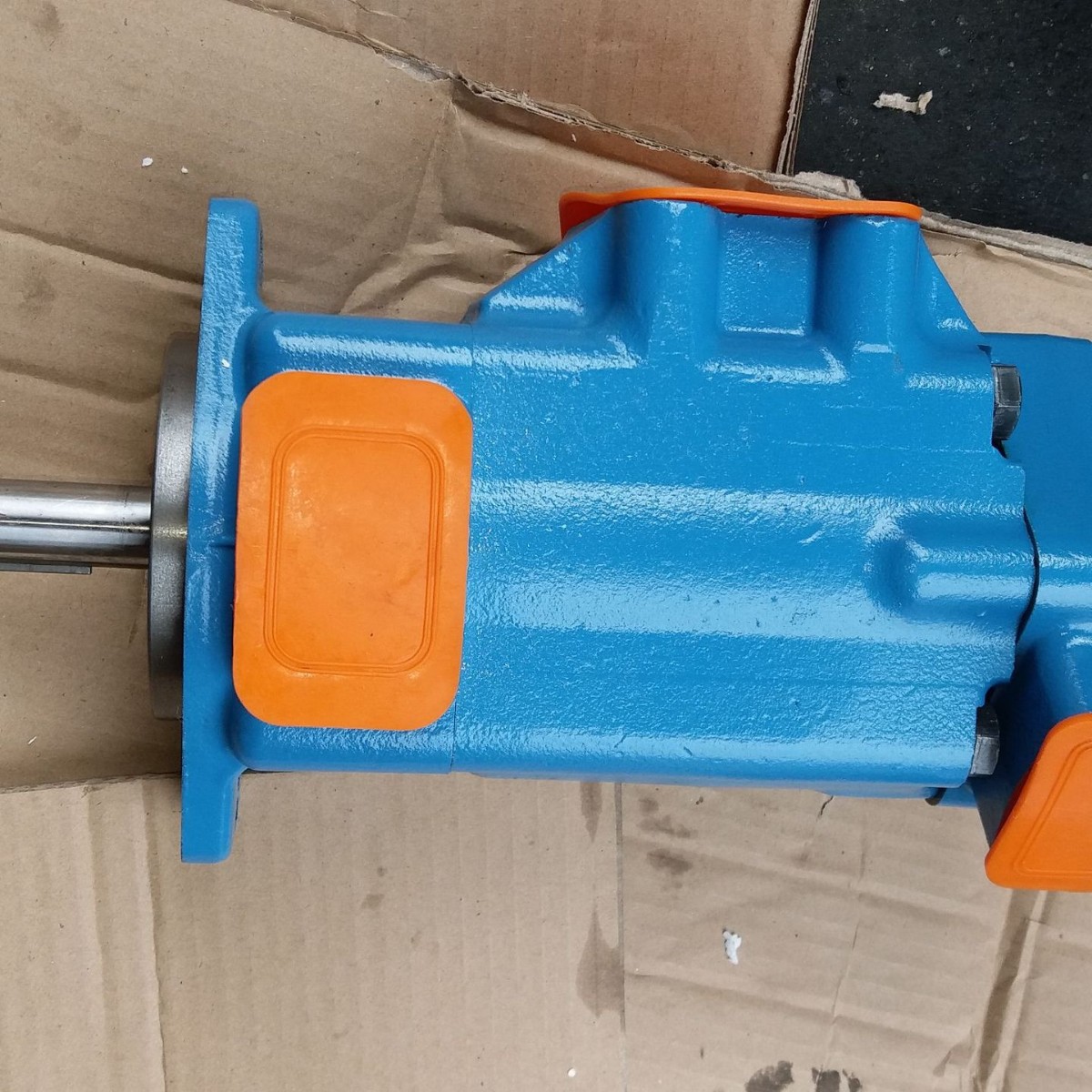 �������۶�ݸKEISTERҶƬ��2520V-21A11���ݻ� ѹ�����ø�ѹ�ͱ�