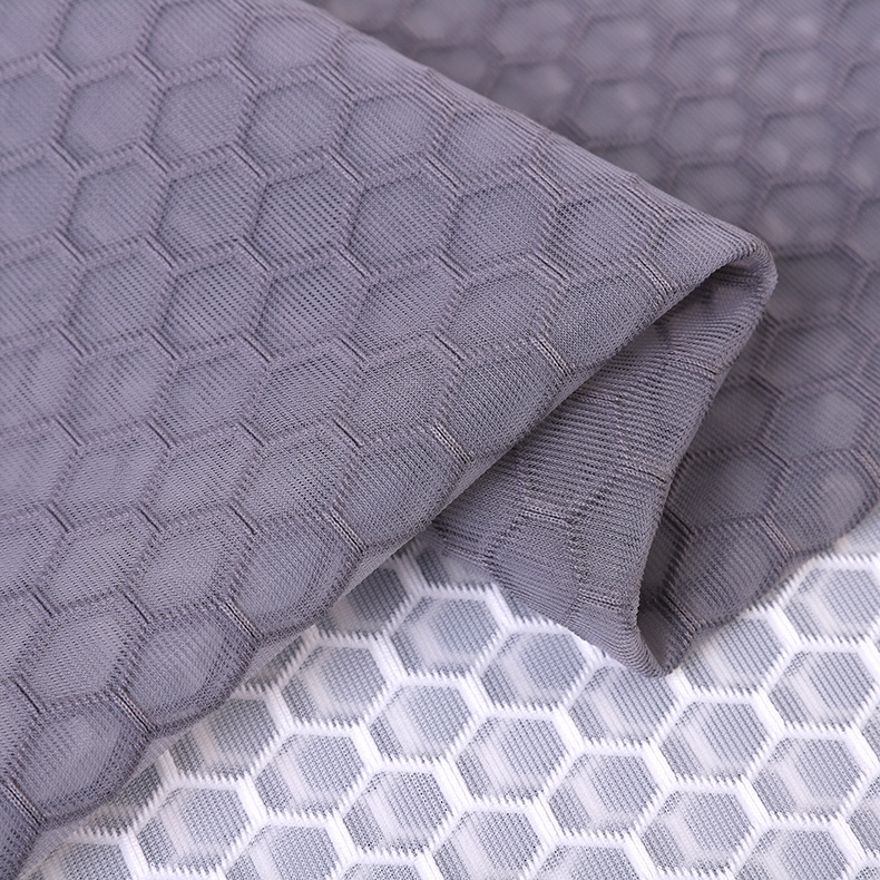 足球格夹层网眼布宽幅夏季床垫枕头透气三明治网眼布涤纶经编