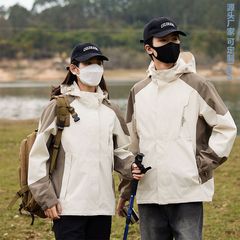 2024春シーズンタイプの突撃服男女起爆シングル上着屋外防風防水登山服フード付きジャケット