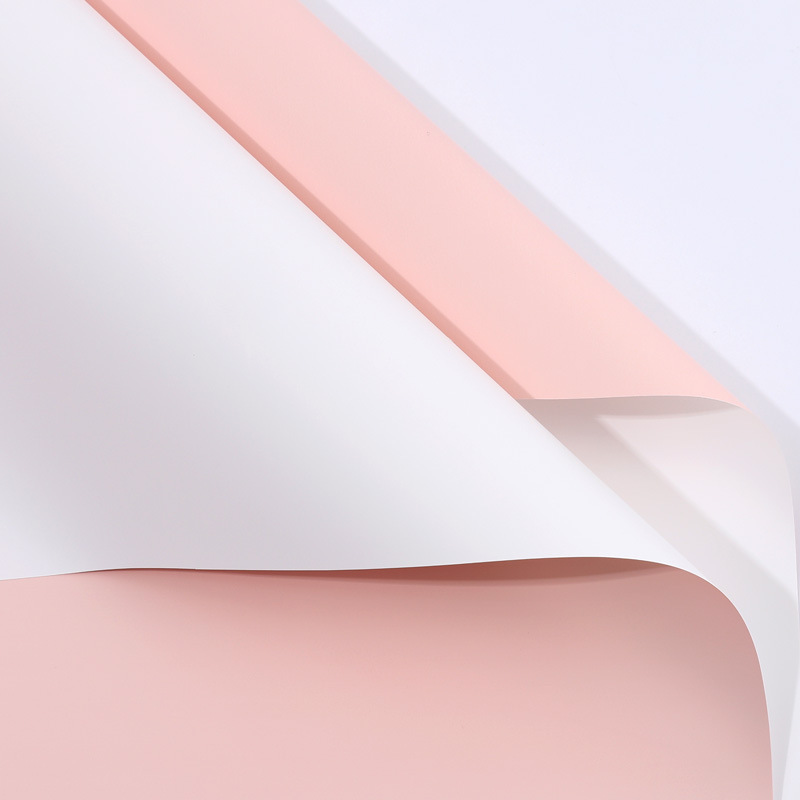 Papel de embalaje de flores de alta calidad al por mayor Papel Ouya impermeable de dos colores al por mayor Fabricante de papel de flores de bolsa de regalo hecho a mano creativo