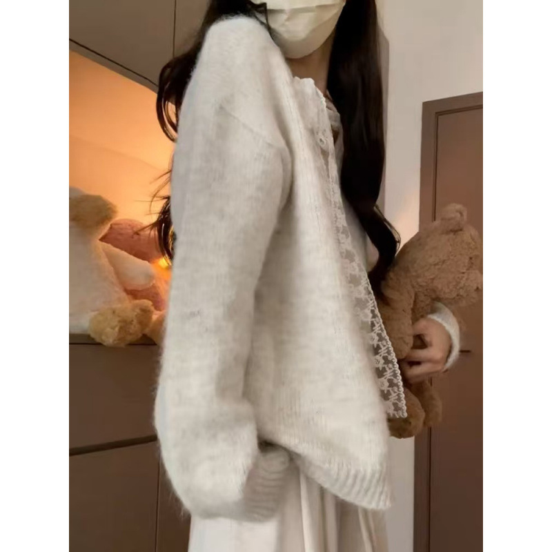 蕾丝蝴蝶结系带v领毛衣女秋冬季2025新款慵懒高级感内搭针织上衣|undefined