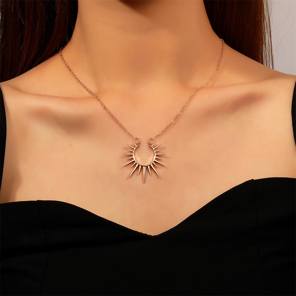 New Sun Flower Open Pendant Alloy Thin Necklace display picture 2