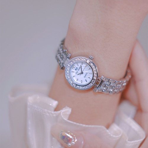 BS new hot-selling watch manufacturer direct sales foreign trade Southeast Asia light luxury niche second-hand watch female representative issued FA1752