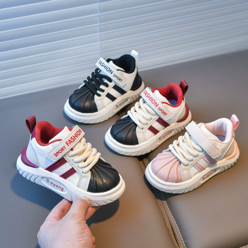 Детская спортивная обувь 2025 новая водонепроницаемая кожаная обувь для мальчиков на мягкой подошве