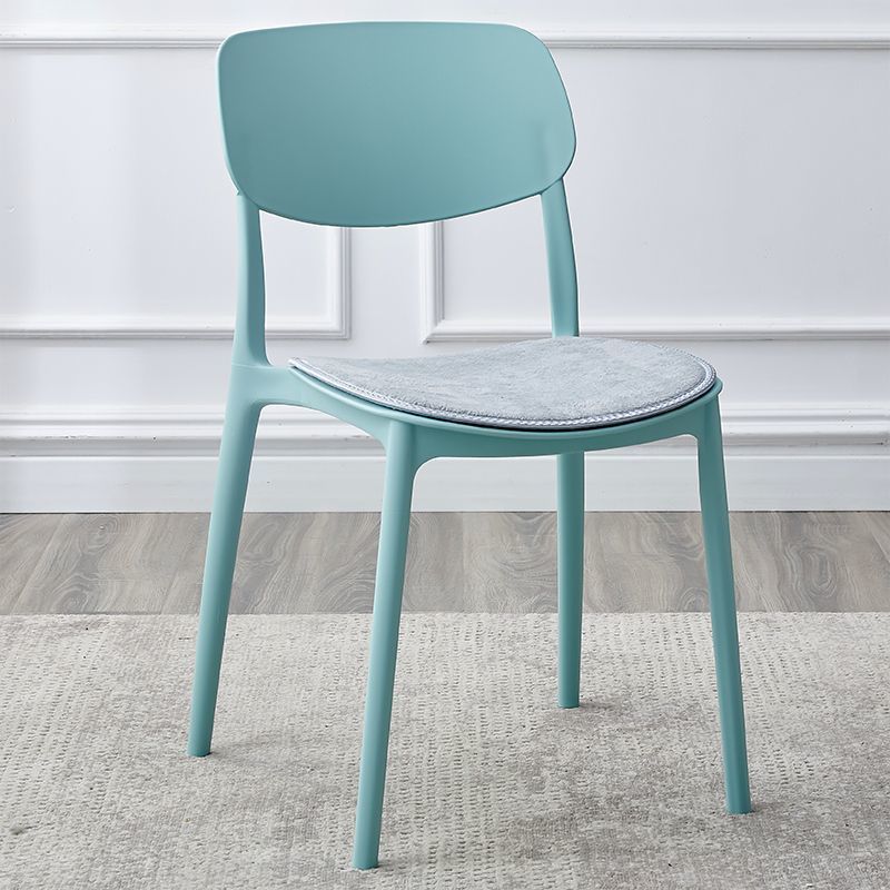 쿠션이있는 라이트 블루