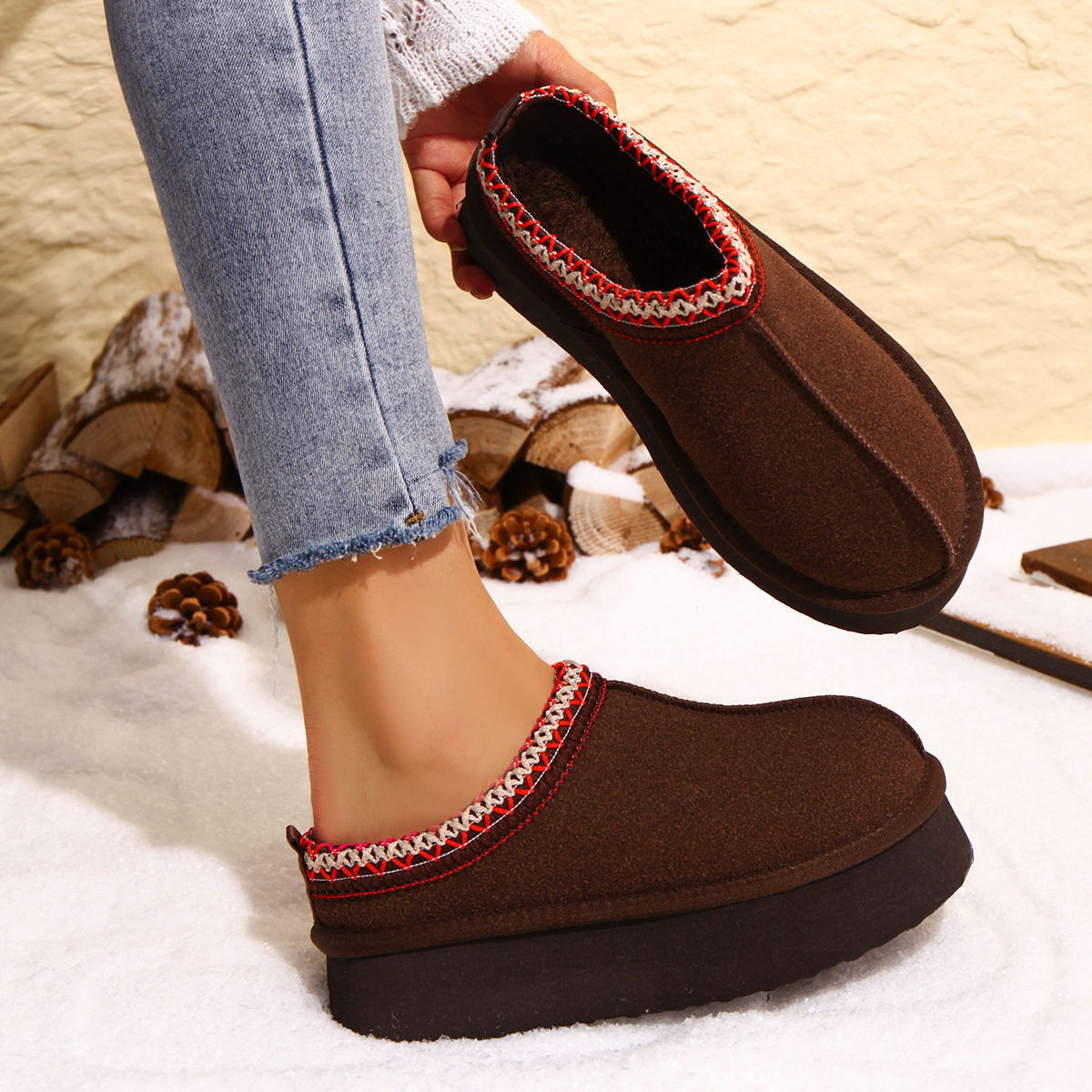 Women's Plus Size Lace Trimmed Cotton Slippers Thick Soled Closed Toe Outdoor Half Slippers_voghion.com