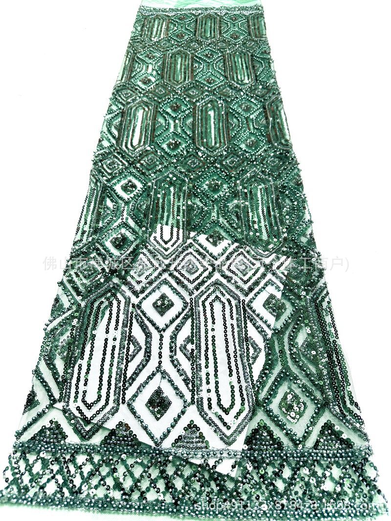Oriente Medio Gaoding industria pesada bordada tela de brindis ropa de tela fábrica de venta directa de alta gama sequinilla bordada tela