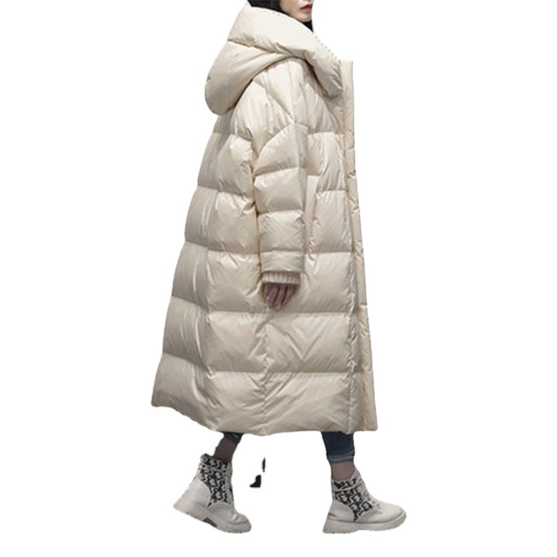 Europa y América nuevo invierno forrado de lana engrosada 90 pato blanco abajo chaqueta suelta más tamaño brillante lavable a prueba de viento chaqueta de las mujeres