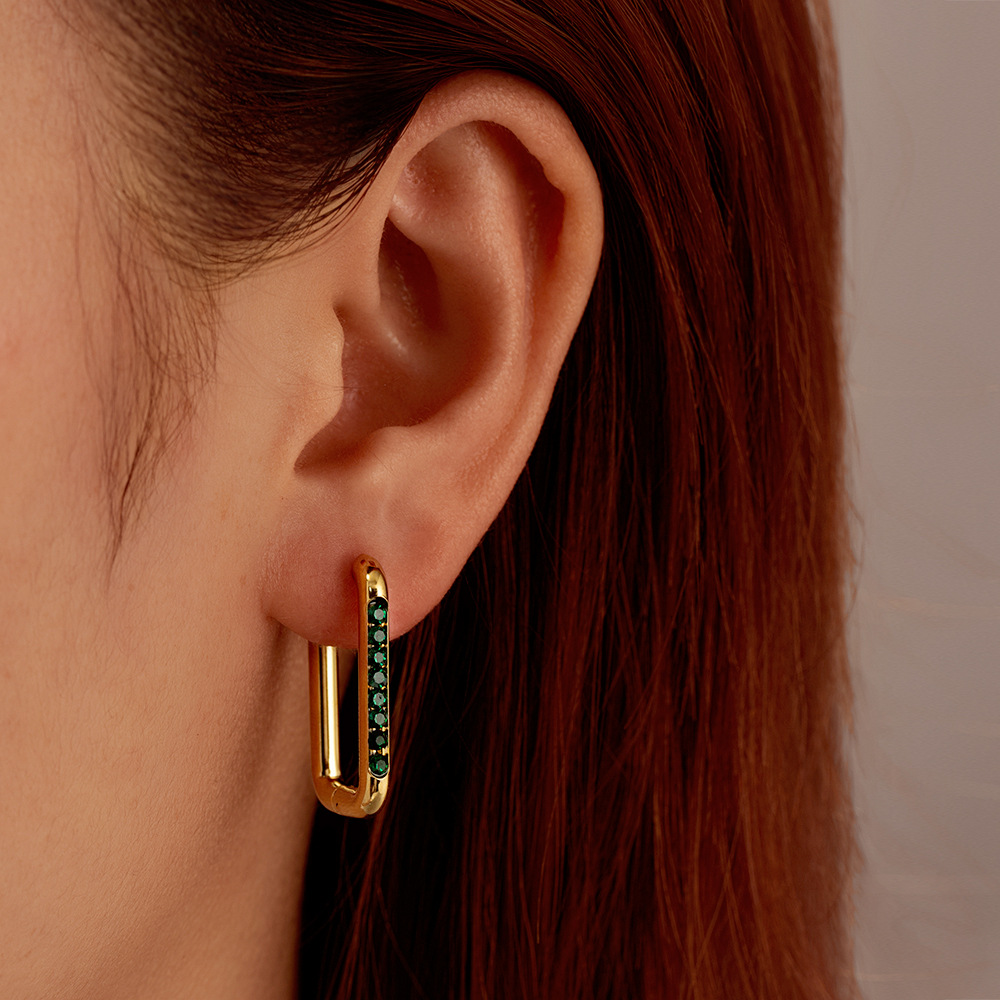Europa y los Estados Unidos lujosos aretes de diamantes de acero inoxidable geometría moda femenina aretes de estilo universal aretes de diseño de temperamento simple aretes