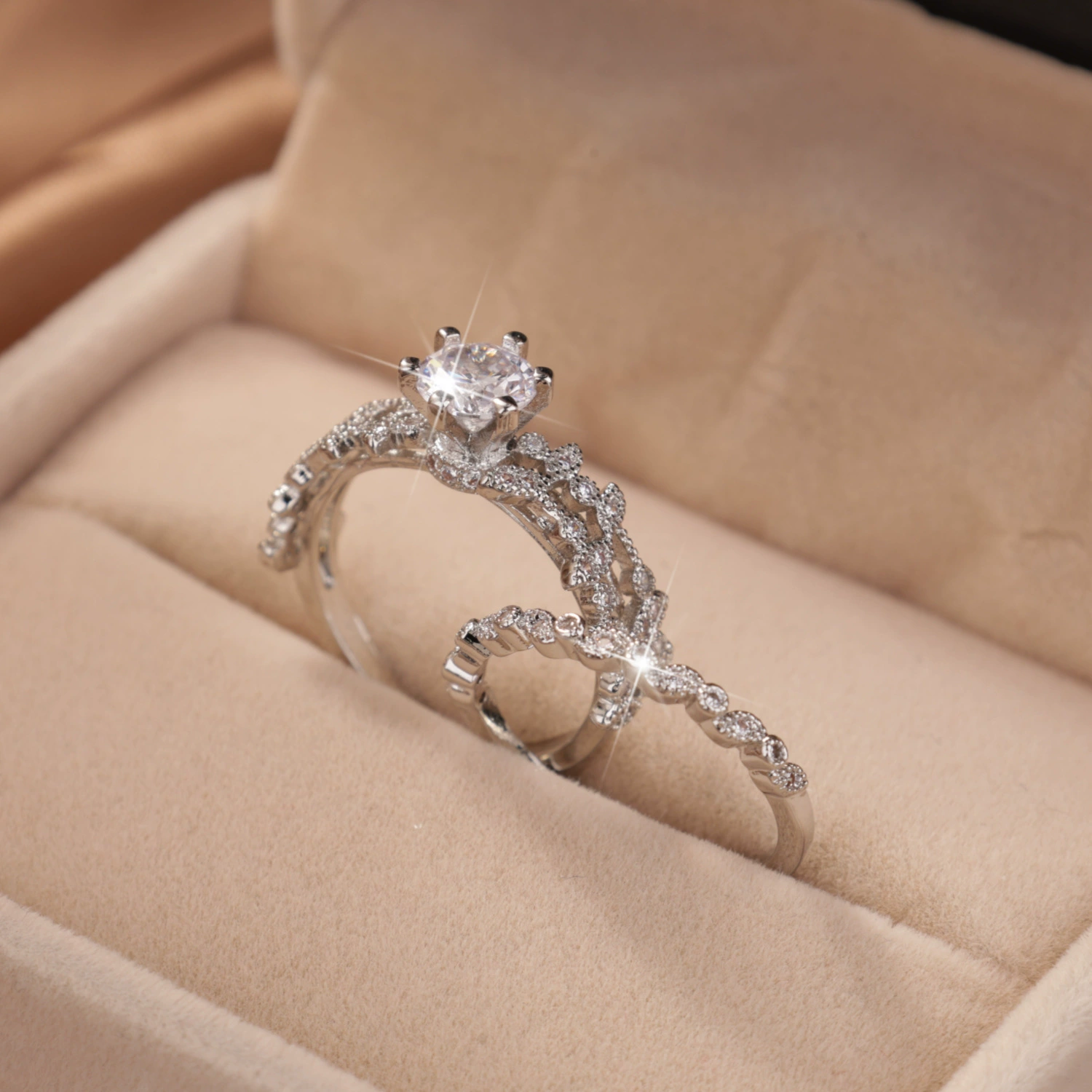 Набор из двух частей блестящий циркон полный бриллиант свадебное кольцо с медным покрытием кольцо для женщин мужского классического кольца