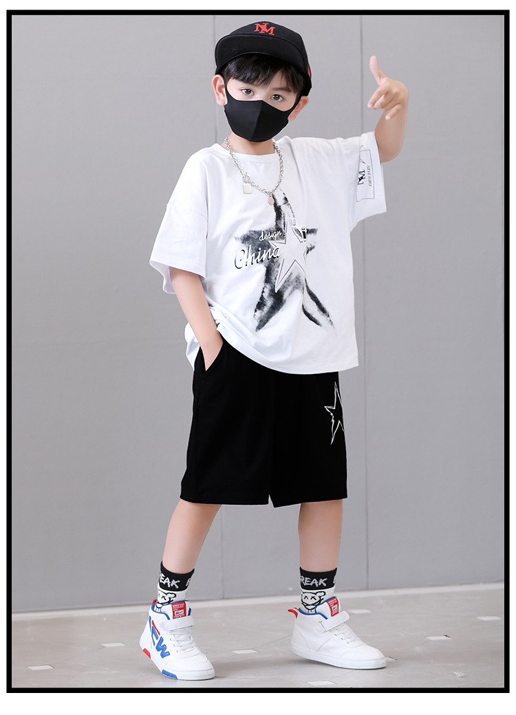 Completo da ragazzo 2023 nuovi pantaloncini estivi a maniche corte per bambini, popolari su Internet e alla moda per le strade durante lo sport_voghion.com