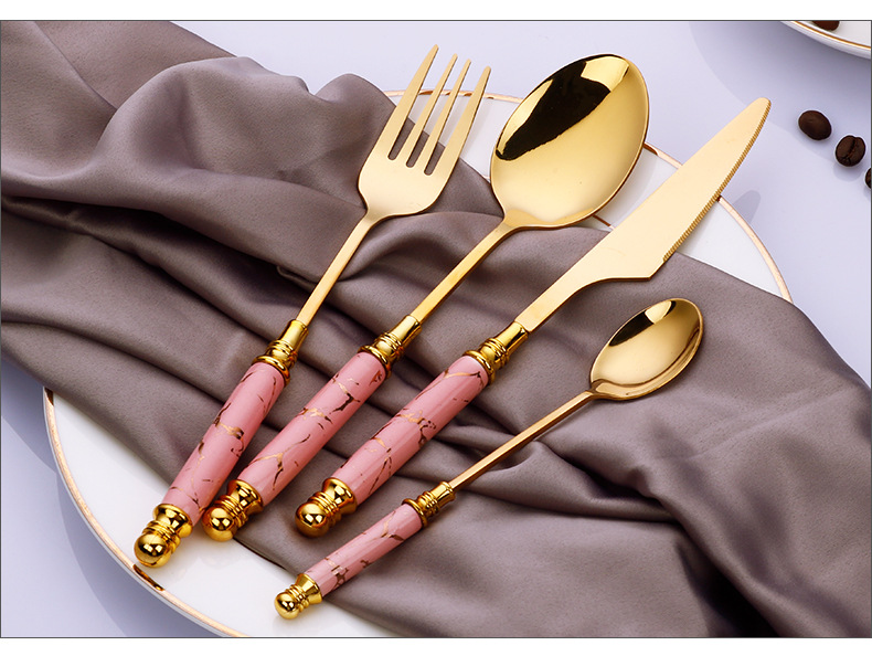 Cutlery Set 9