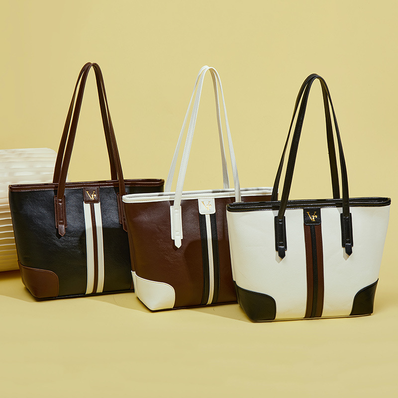 retro Christmas shopping bag