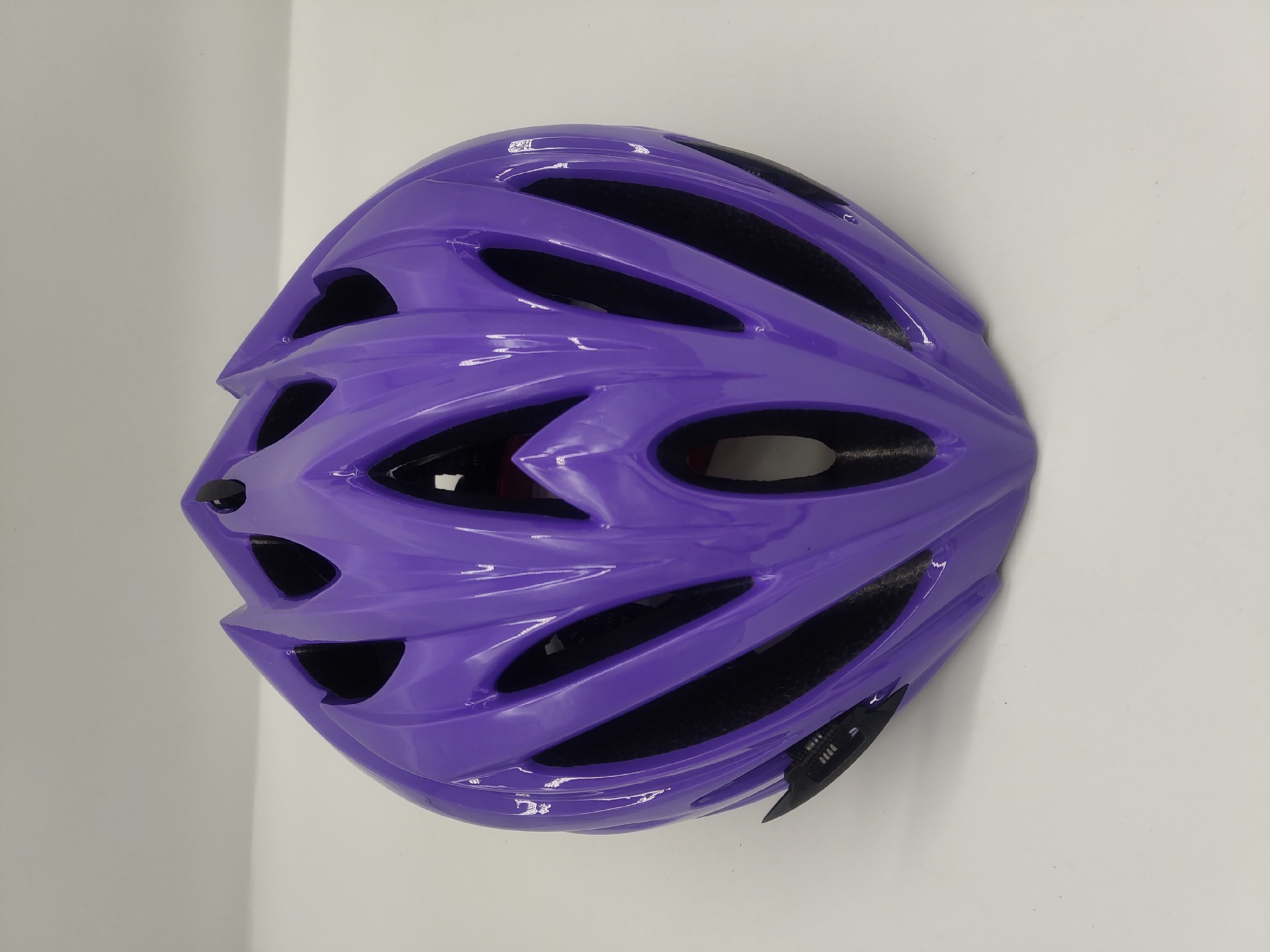 磁吸式轻量化头盔 一体成型头盔 气动双层镜盔 变色龙骑行头盔