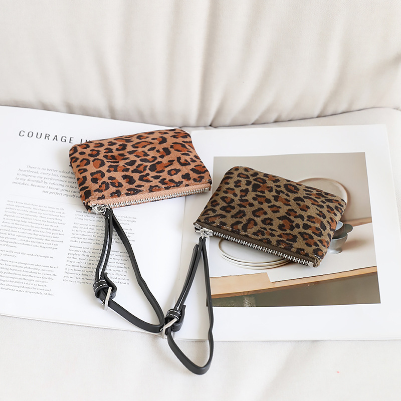 Japanese-Style Cute Mini Coin Purse for Women Versatile Frosted Leather Wristlet Niche Fashion Leopard Print Suede Small Bag Trendy