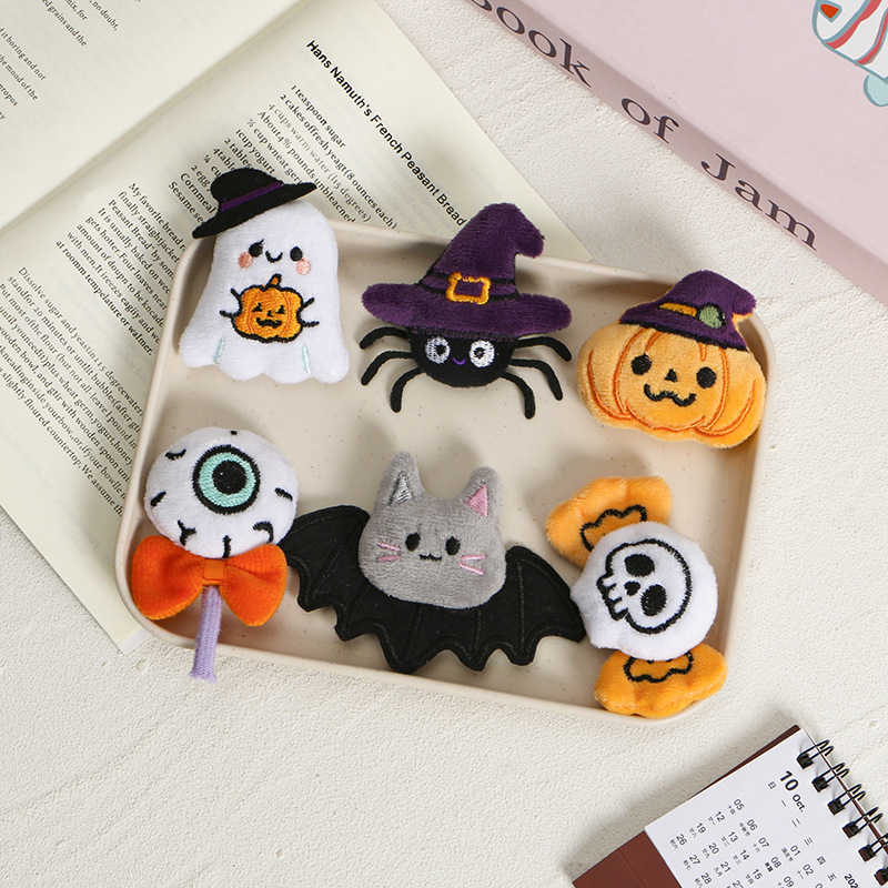 Cartoonish and quirky Halloween pumpkin, skull, ghost plush accessories, brooch, DIY jewelry, keychain, pendant, and accessories