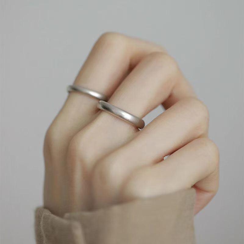 2026 New Matte Frosted Plain Ring Adjustable Ring for Women Simple Design High-End Diamond Couple Ring